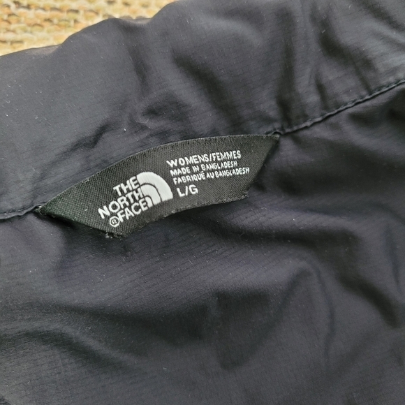 The North Face Thermoball Light Puffer Jacket - Picture 7 of 16